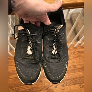 Women’s black Nike sneakers, size 10.5